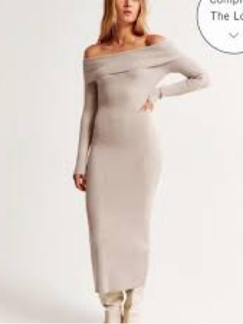 Abercrombie & Fitch Off-Shoulder Ribbed Knit Maxi Dress in Light Beige Medium